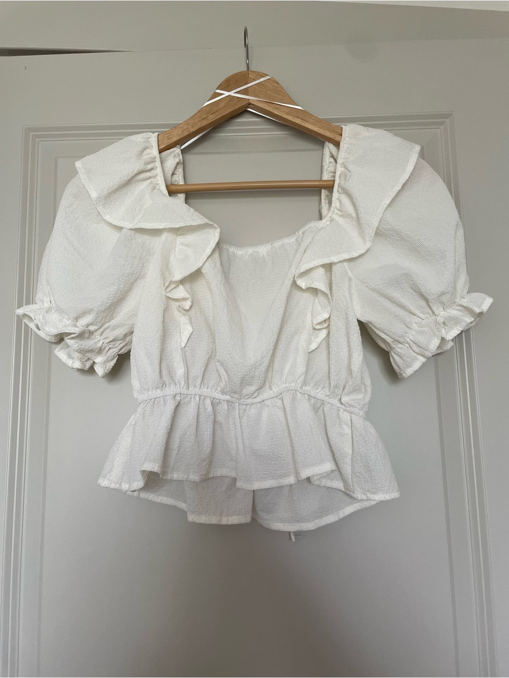 Mine White Lace Peplum Puff-Sleeve Blouse - Picture 2 of 3